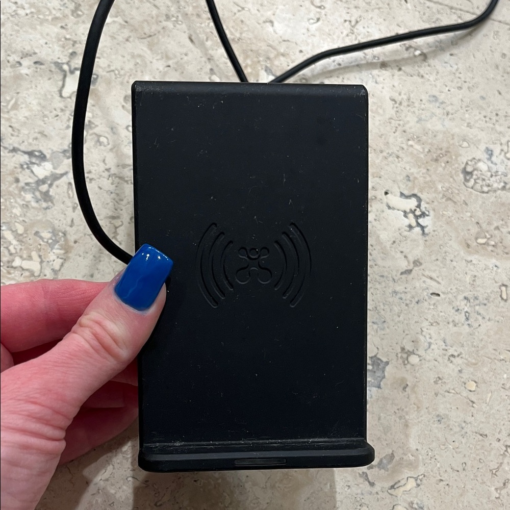 Black Wireless Charging Stand